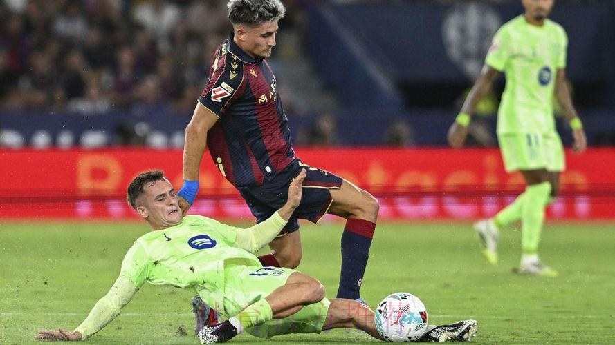 魔笛卡马文加在德比轮换 因安帅让两人留力踢巴萨 魔笛卡马文加在德比轮换 因安帅让两人留力踢巴萨